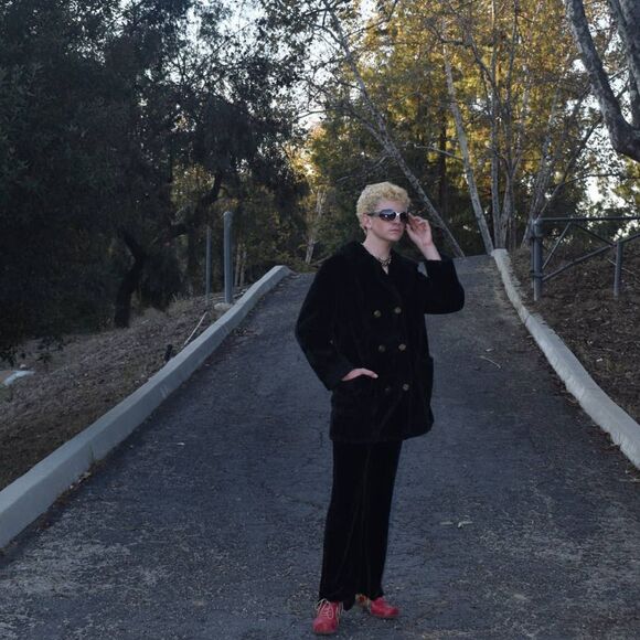 Susan Lynn Faux Fur Black Button Front Coat- L - Picture 8 of 8